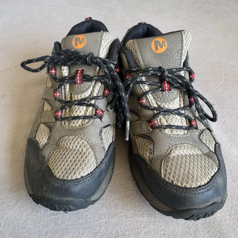 Size 3y - Merrell Kids Moab 2 Low Lace Hiking Sneaker Bark Brown MK261205